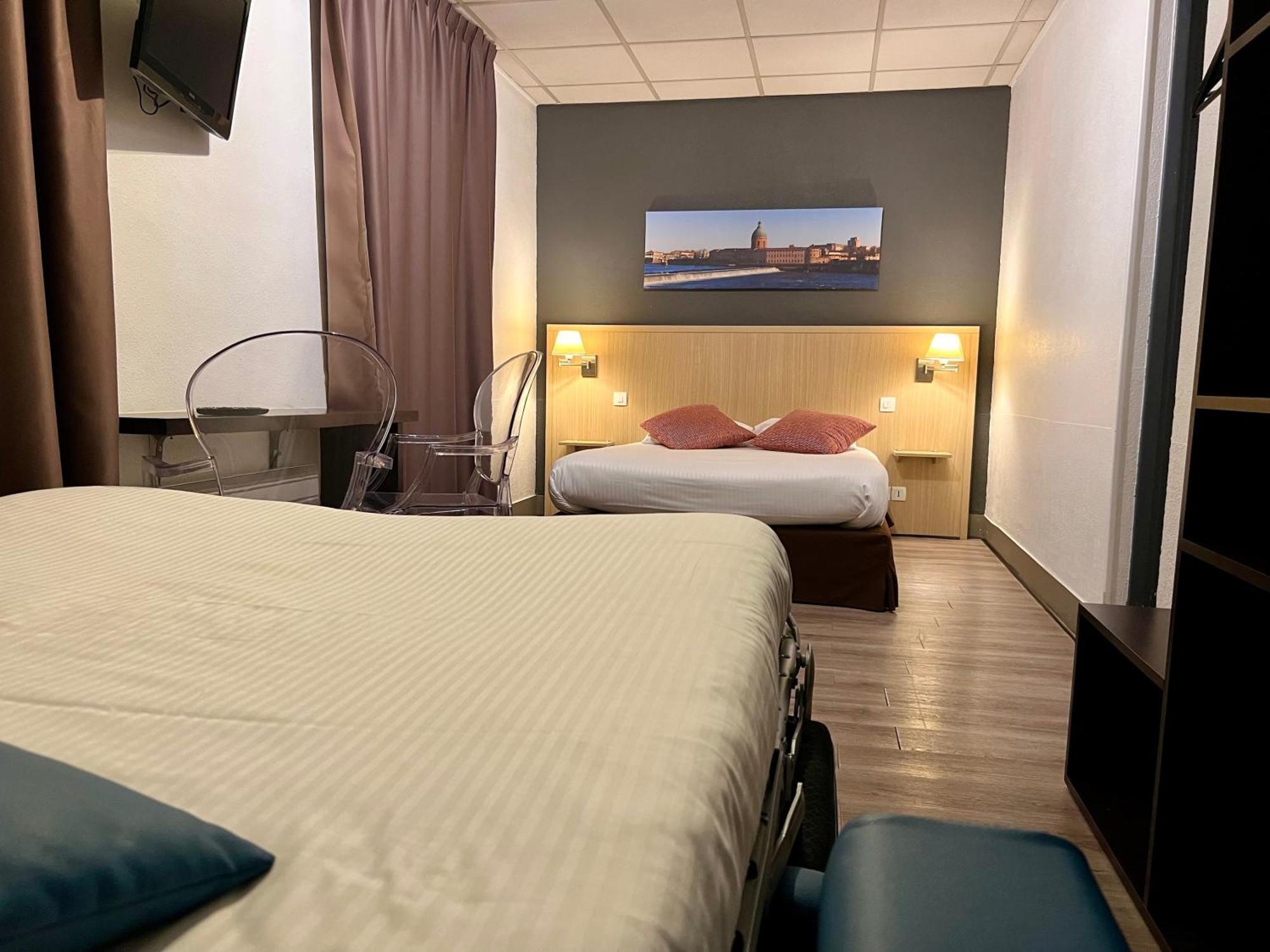 Hotel Vol De Nuit Purpan Toulouse Exterior foto