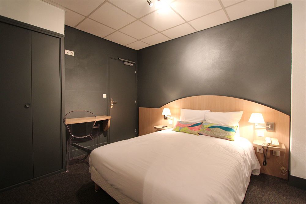 Hotel Vol De Nuit Purpan Toulouse Exterior foto