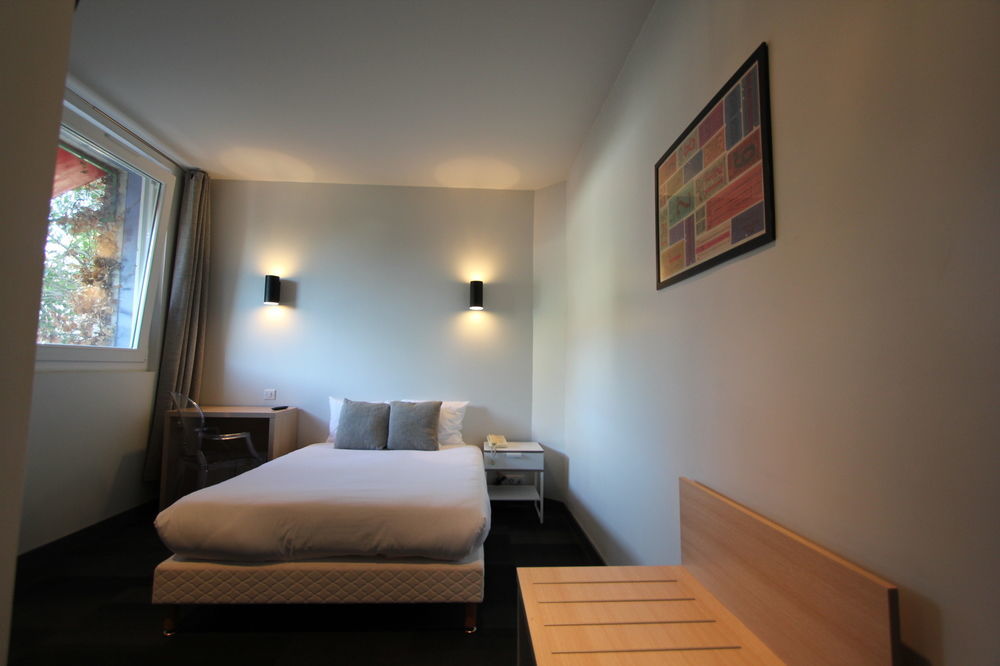 Hotel Vol De Nuit Purpan Toulouse Exterior foto