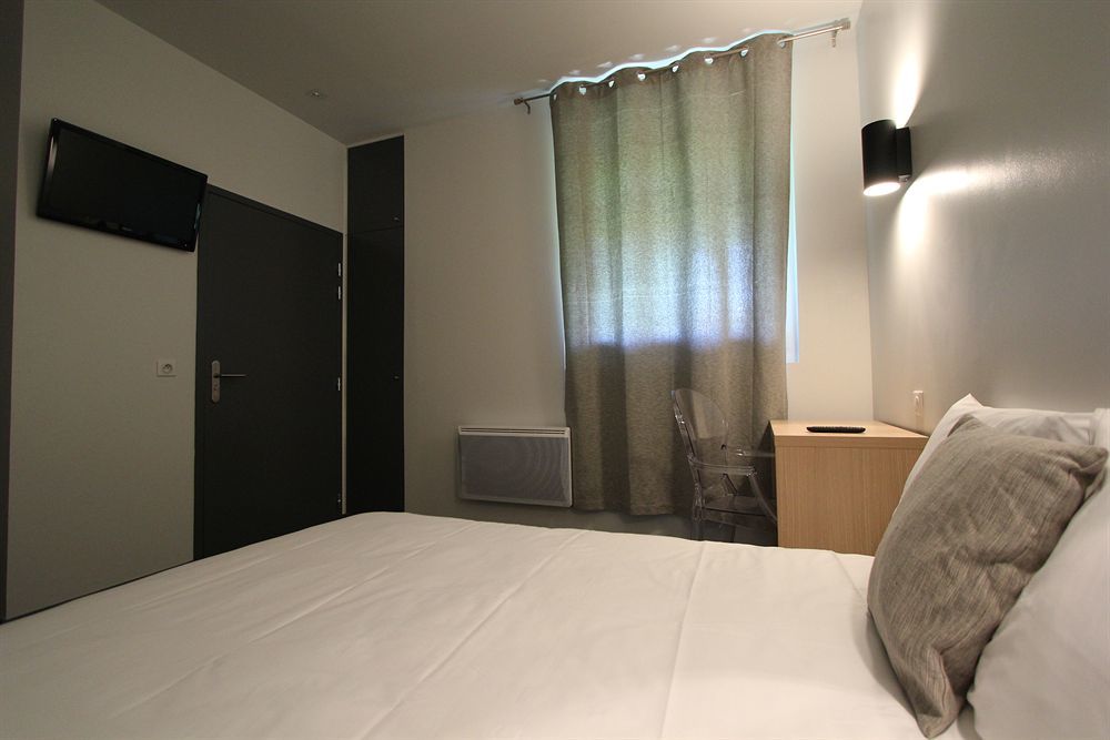 Hotel Vol De Nuit Purpan Toulouse Exterior foto